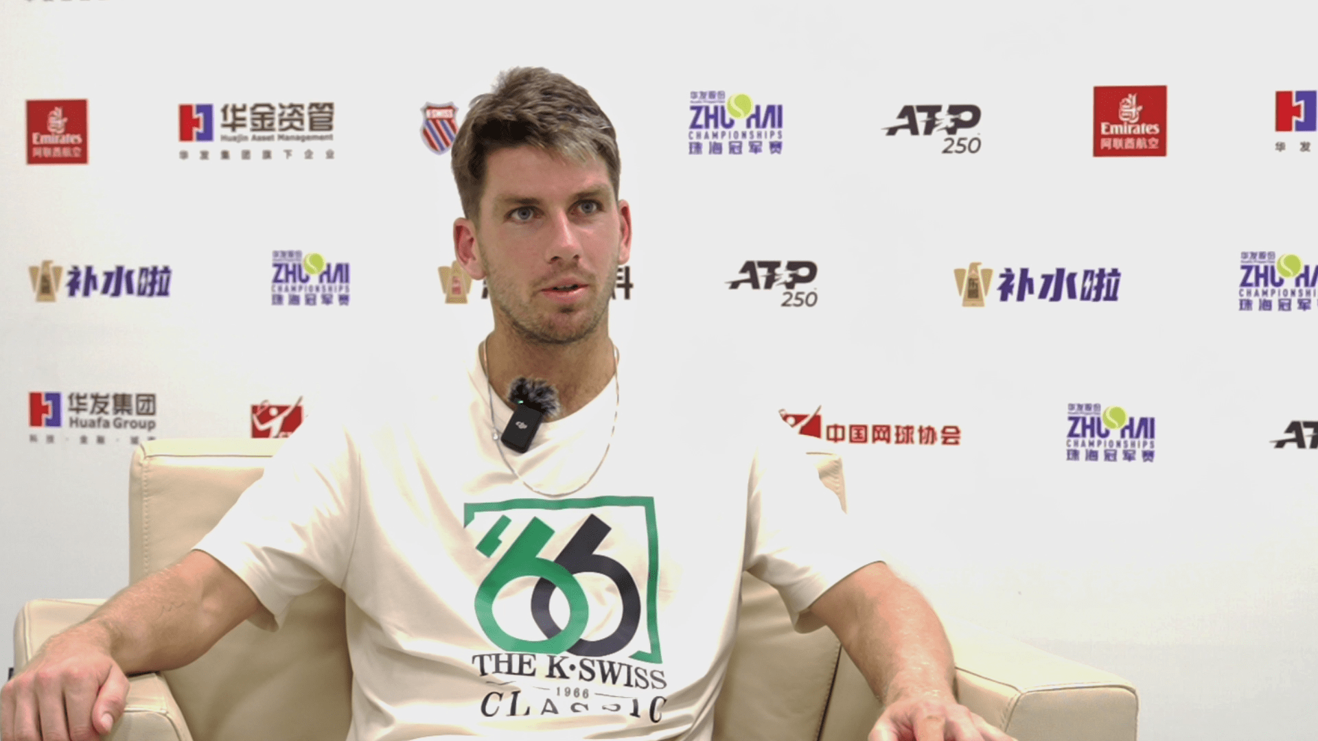 脱颖而出并 脱颖而出并