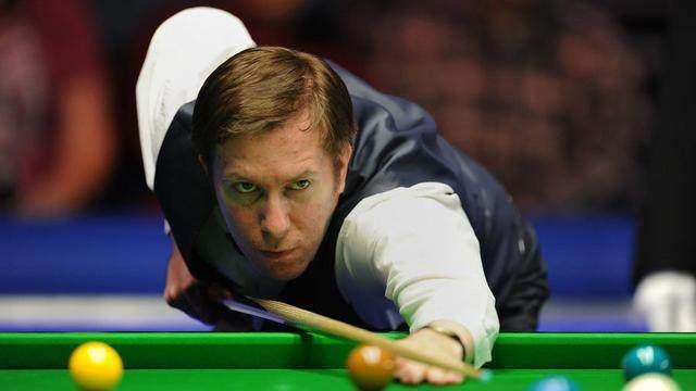 事中表现突 事中表现突