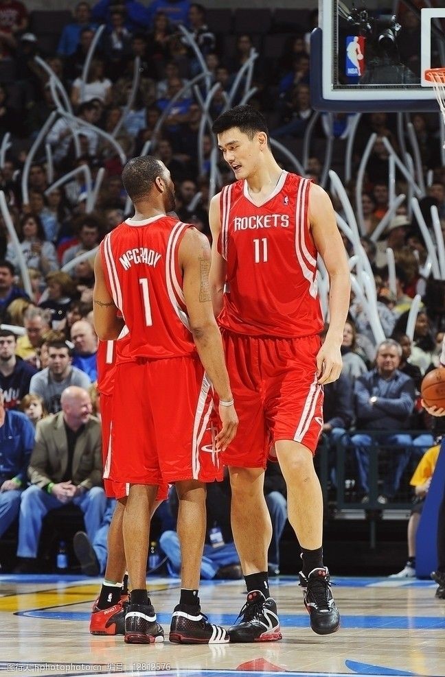 以纪念碑 以纪念碑